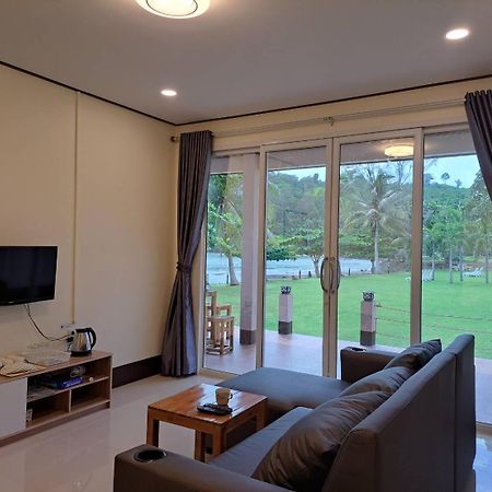 Lomtalay Resort Trat Laem Ngop Extérieur photo