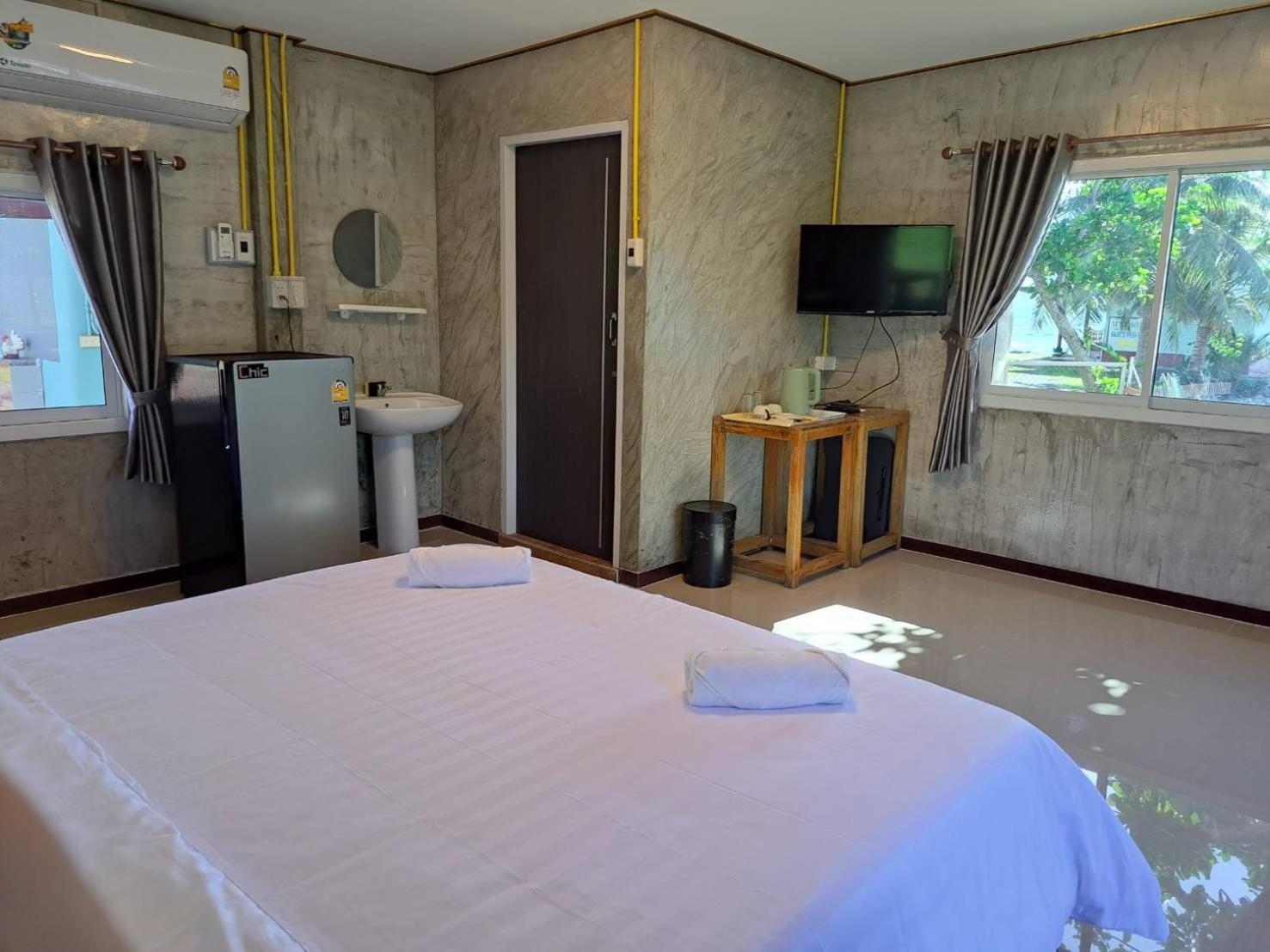 Lomtalay Resort Trat Laem Ngop Extérieur photo