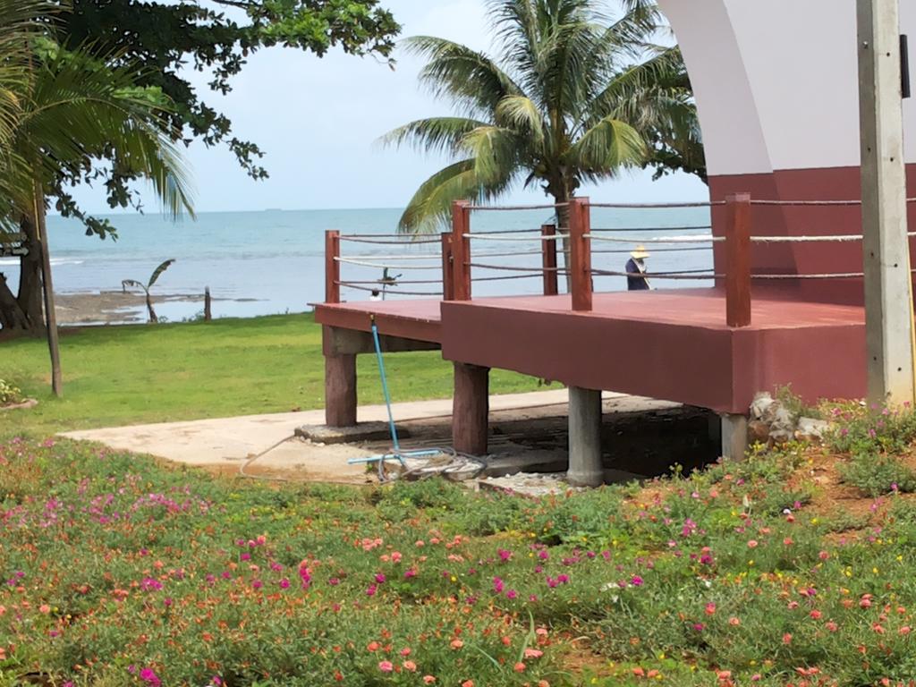 Lomtalay Resort Trat Laem Ngop Extérieur photo